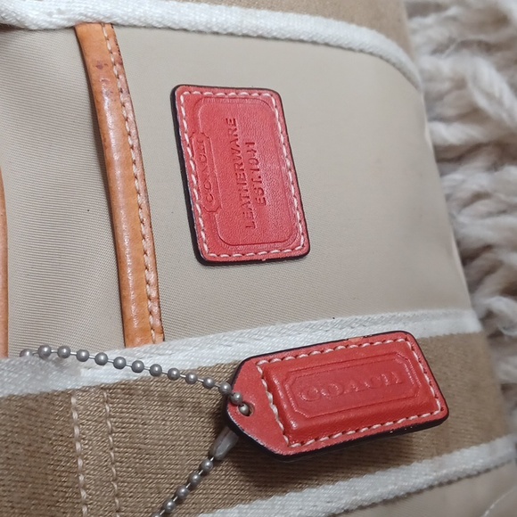 COACH  purse - Picture 2 of 16